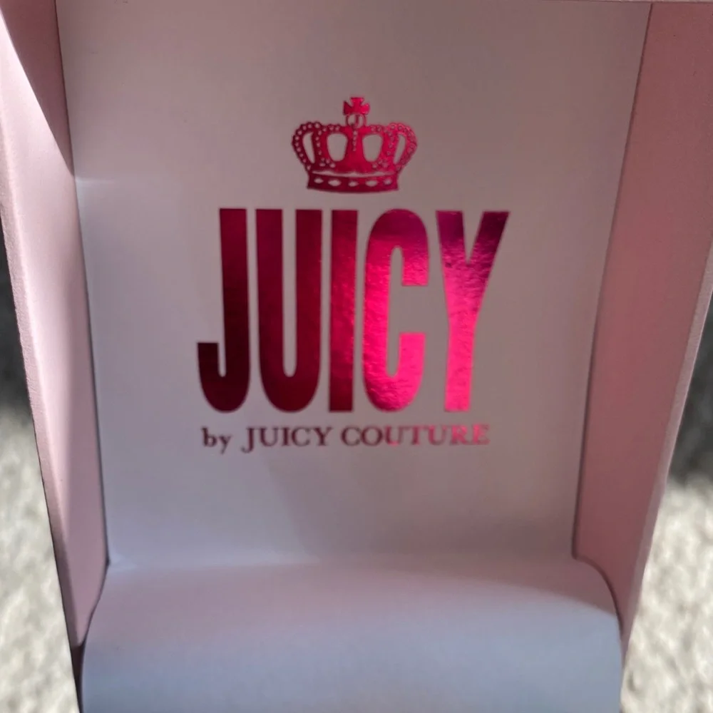 New In Box Working Beautiful Juicy Couture Rose Gold Watch With Rhinestones - Picture 6 of 8